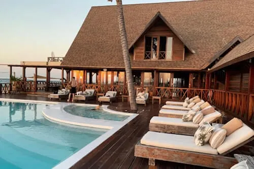 High-volume hotel laundry service in Bali